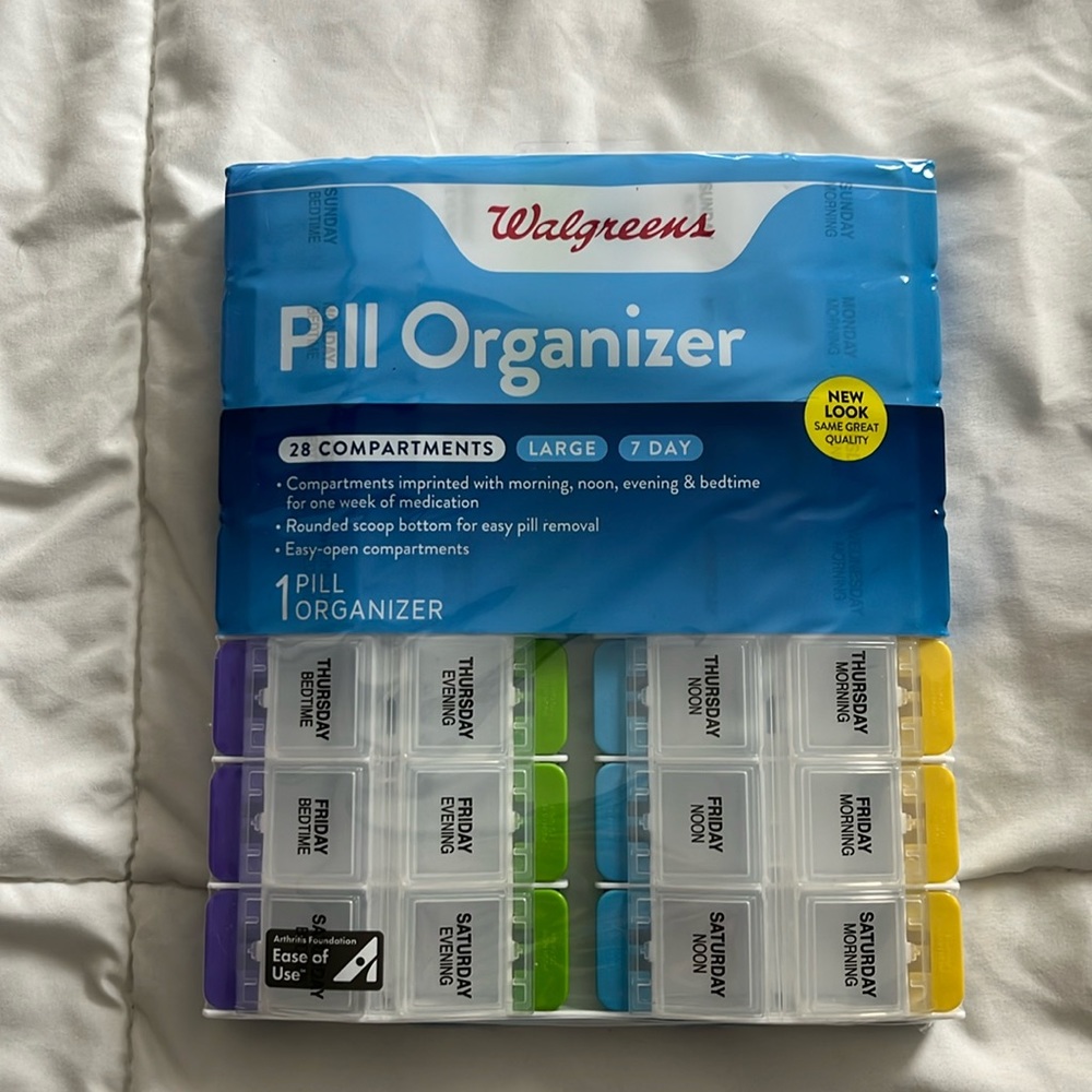 Pill organizer
